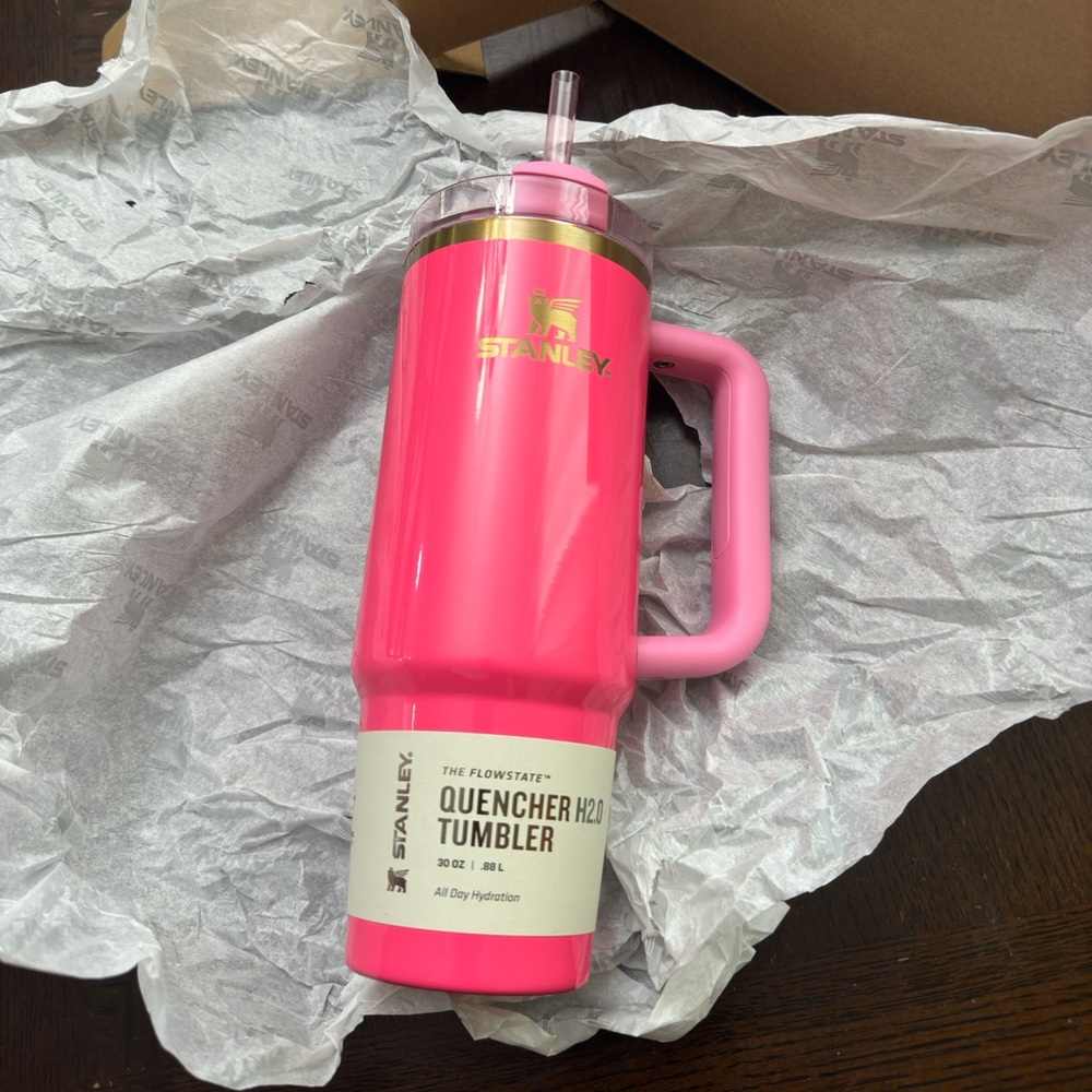 Stanley pink parade 30 oz